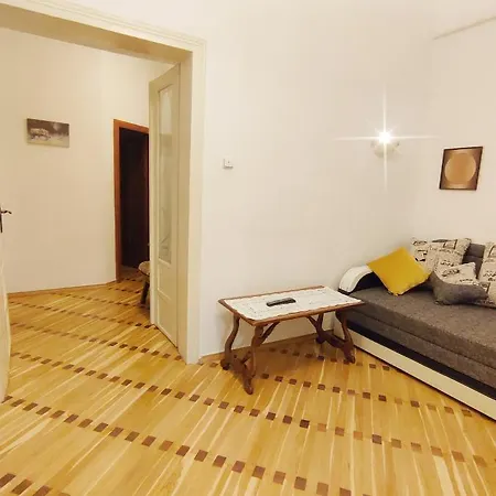 без вимикань світла в центрі Appartement Lviv