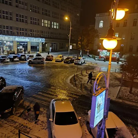 трехкімнатні в самому центрі для 6-х Appartamento